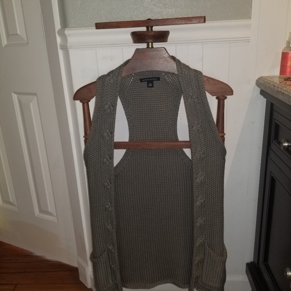 Banana Republic tunic fall sweater vest